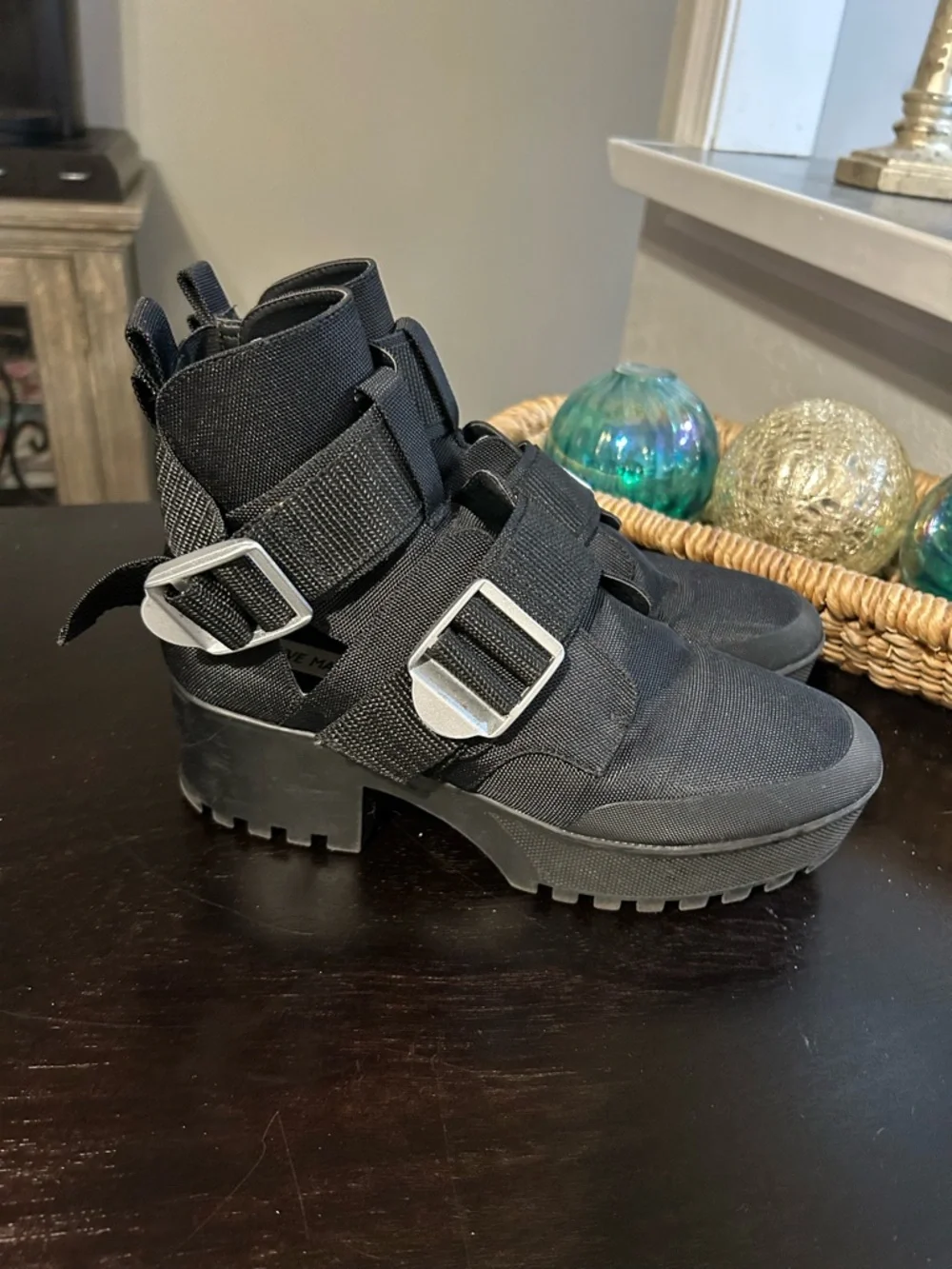Steve Madden Black Graden Platform Buckle Cutout Chunky Boots Size 8